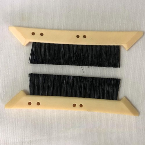 Latch opening brush - 2x,