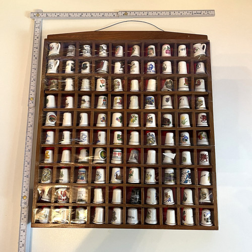 Thimble display case - with, 100