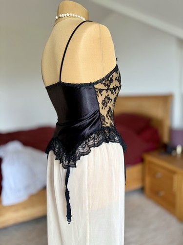 Vintage lovelace satin lace - &,