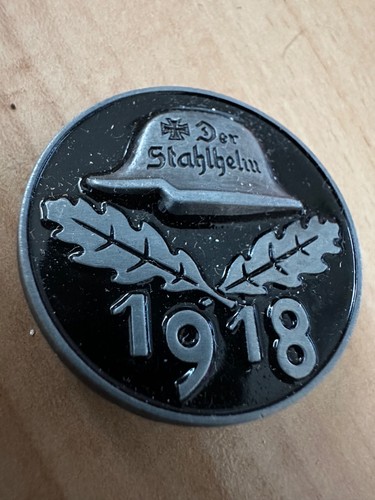 The steel helmet pin badge - steel,