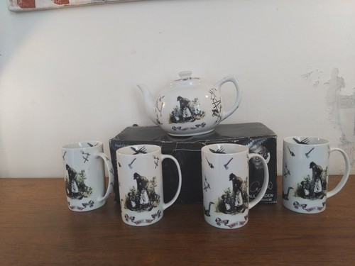 Paul cardew teapot and - cardew,