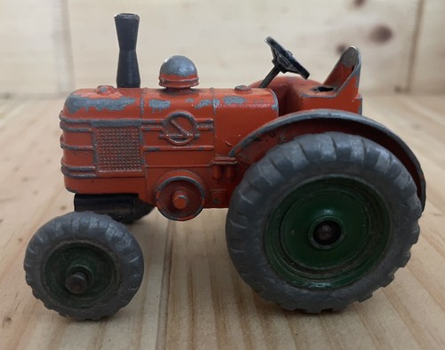 Dinky toys 301 field - toys, marshall