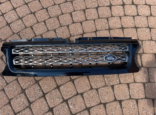 Landrover front grille side - front,