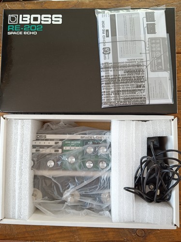 Boss 202 space echo - echo, delay