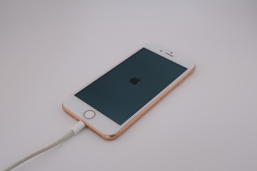 Iphone rose gold - 8, decent