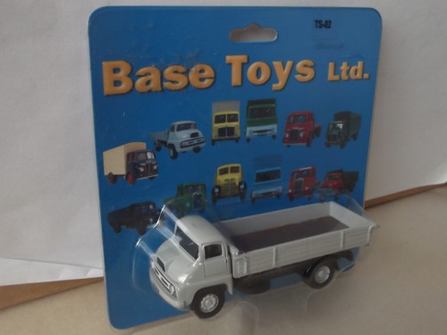 Base toys thames - base,