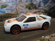 Hot Wheels Ford RS 200 in pale