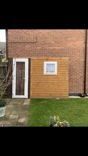 10x6 wooden shed very good - very,