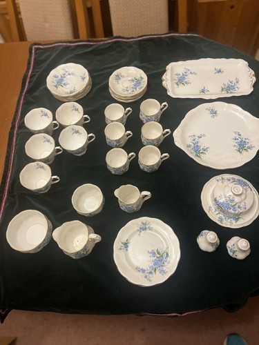 Royal albert forget not - me,