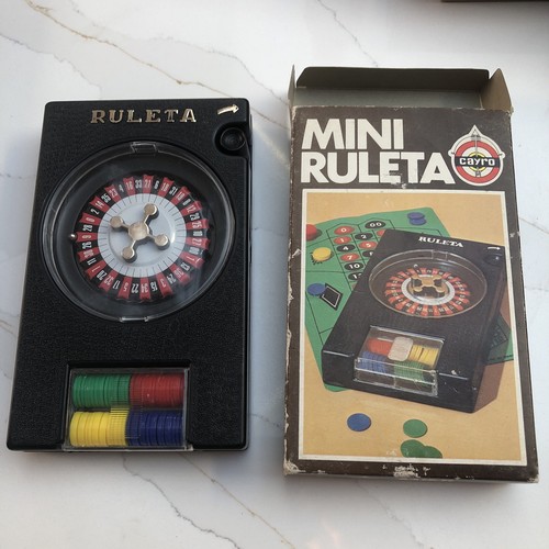 Vintage 1977 roulette set - vintage,