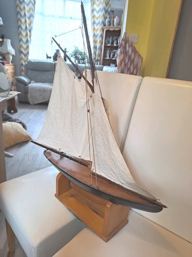 Vintage british pond yacht - vintage,