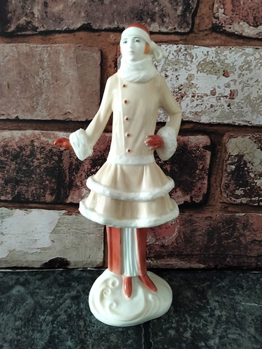 Royal worcester molly 1923 - molly,