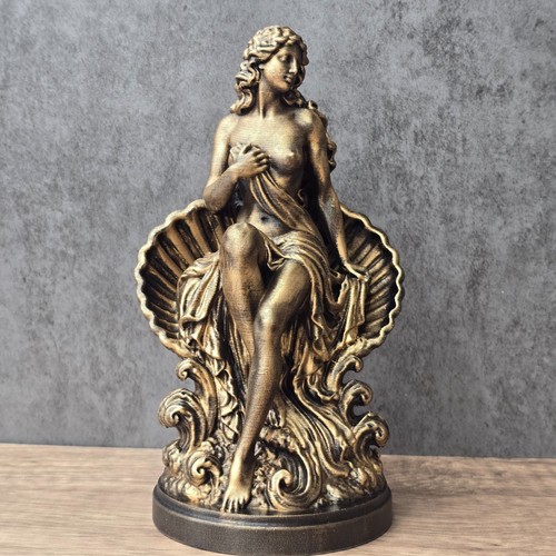 Aphrodite shell throne - shell,