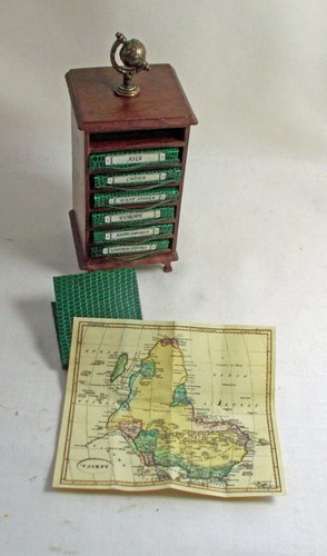 Dolls house miniature - dolls,