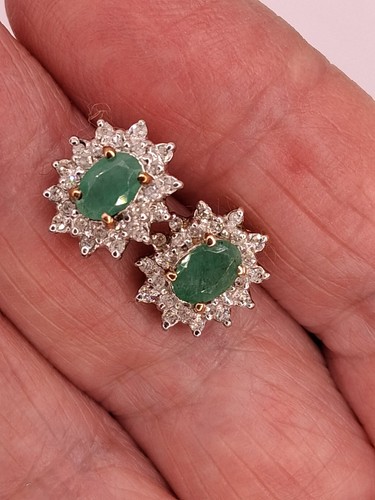 9ct gold emerald and 50ct - emerald, 0.50ct