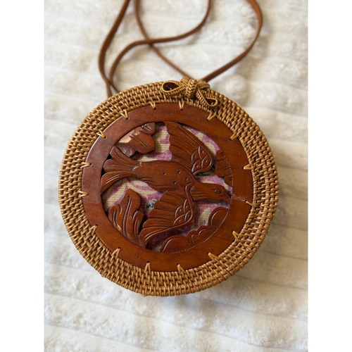 Round rattan crossbody bag - round,