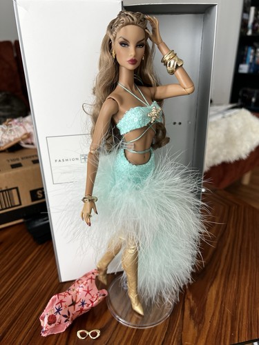 Natalia fatale bombshell beach - natalia,