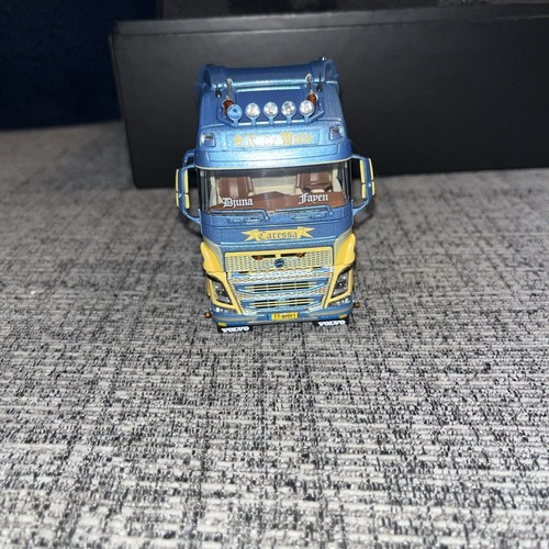 Witte volvo cab my2017 - de,
