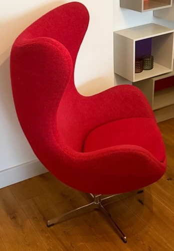 Arne jacobsen egg chair - egg,