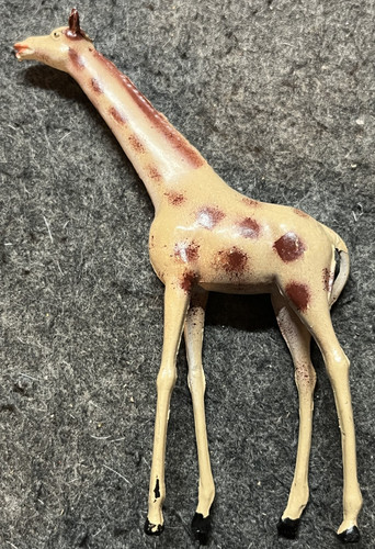 Vintage metal giraffe animal - metal,