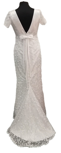 Mori lee stunning white with - stunning,