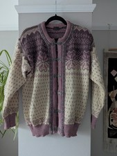 Woman's Vintage Dale Of Norway 100% wool Cardigan With Pewter Clasps, Size L