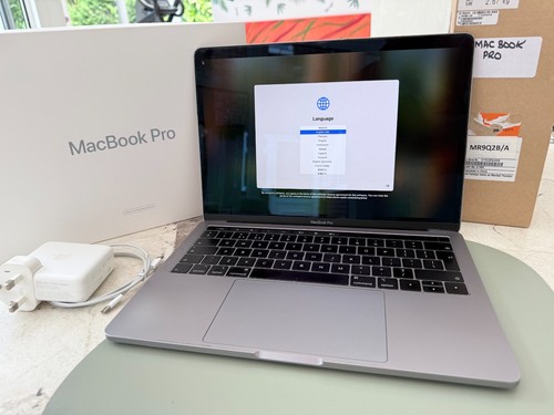 Apple macbook pro 13inch 2018 - pro,