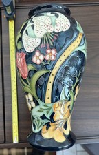MOORCROFT GOLDEN LILY DEEP