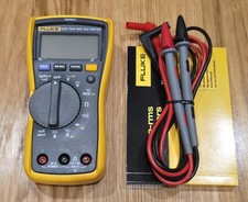 Fluke 117 True RMS Digital Multimeter  Non-Contact Voltage Tester & TL71-1 Leads