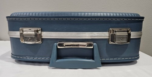 Vtg blue mcm - vtg.,