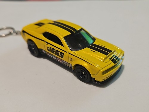 Dodge challenger keyring - challenger,