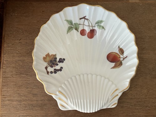 Royal worcester evesham gold - worcester,