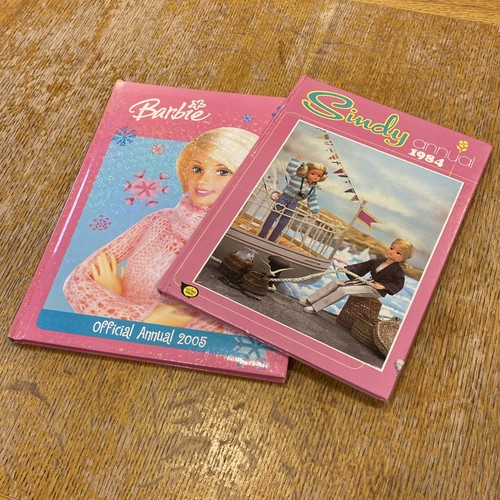 Sindy annual 1984 barbie - 1984,