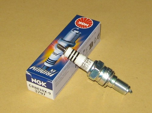 Spark plug ngk - spark,