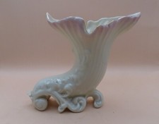 BELLEEK SHELL VASE 7th period Ireland Irish