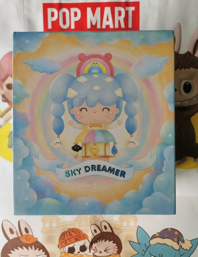 Pop mart momiji - mart, sky