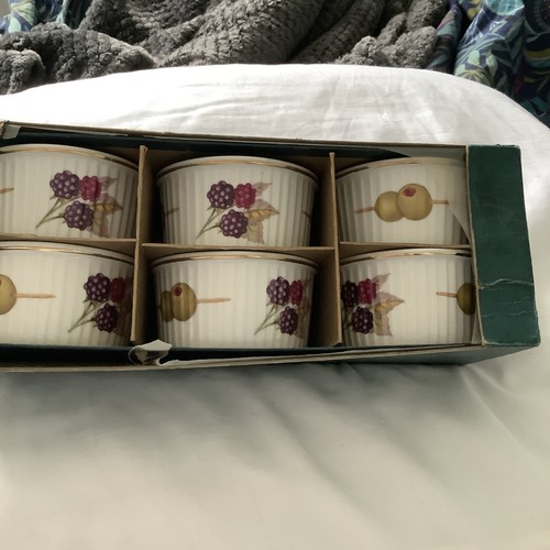 Royal worcester ramekins - ,