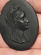 Wedgwood ROMAN WOMAN Black