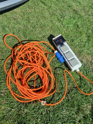 Camping 230v mains hook 3 - ,