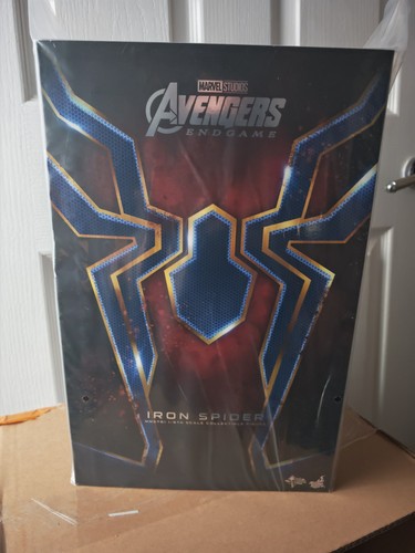Hot toys mms761 avengers - hot,