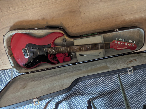 Red yamaha se203 - red,