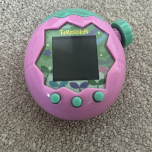 Tamagotchi paradise pink land - tamagotchi,