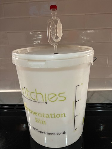Fermentation bucket 25l - fermentation, bucket.