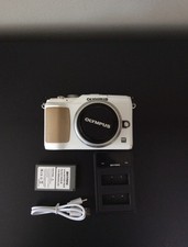 Olympus Pen E-PL2 12.0MP