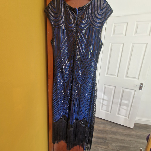 Blue and black 1920s - blue,