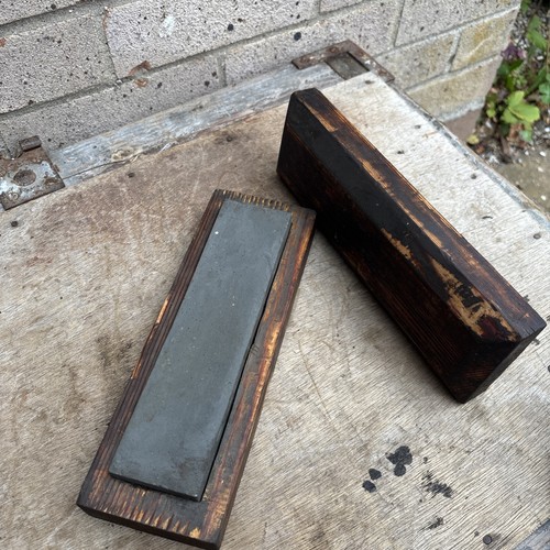 Sharpening oil stone sharpener - sharpening,