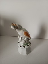 Vase frog for flower display