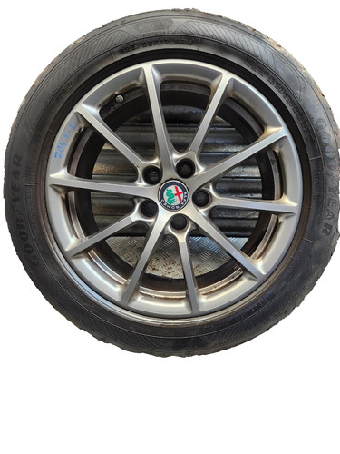 Alfa romeo giulia alloy - alfa,