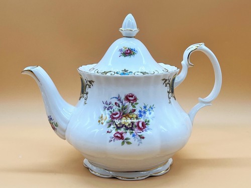 Royal albert china - royal,