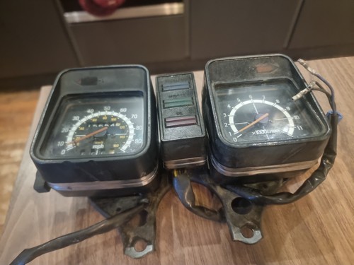 Yamaha rxs 100 - rxs, clocks
